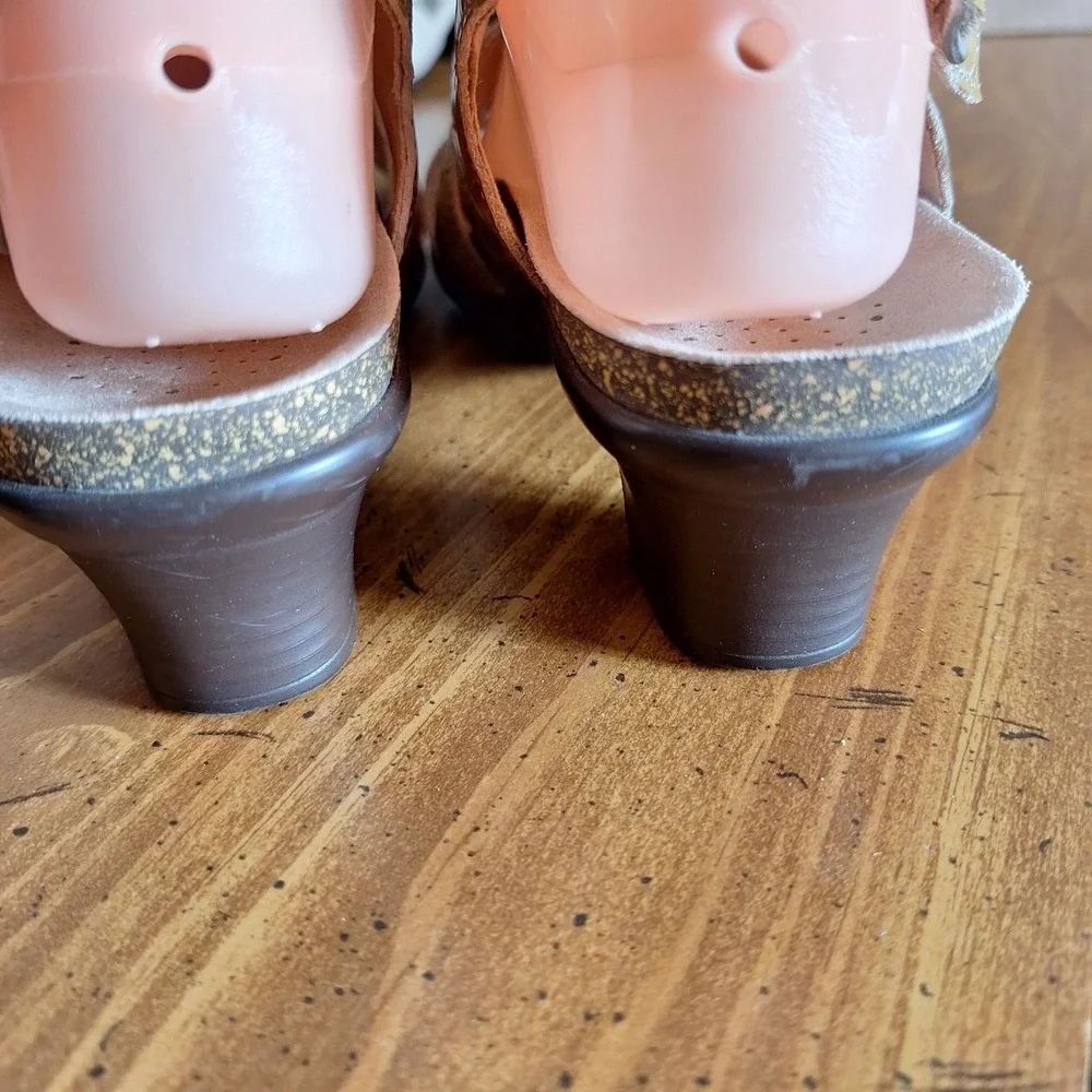 SAS Allegro Mustard Yellow Leather Slingback Sandal Heels Size 8.5N‎ Comfort